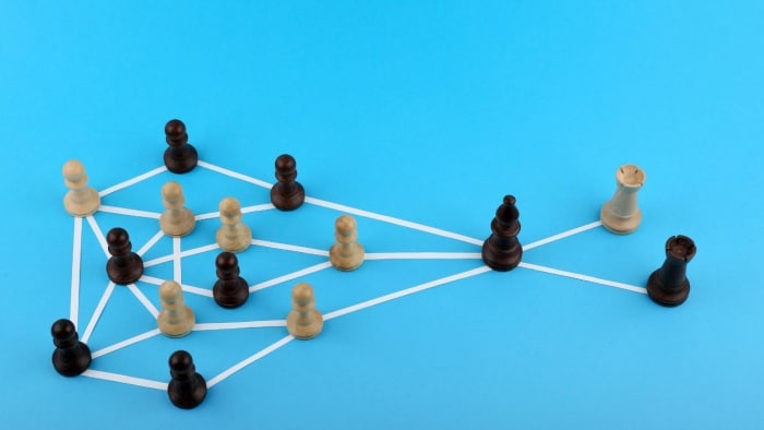 The 5S System: How To Implement Continual Improvement In Your Business 20 Who Should Participate in 5S
